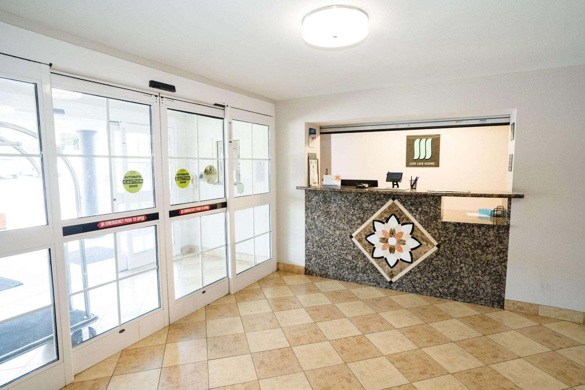Mainstay Suites Knoxville North I-75 Exteriör bild